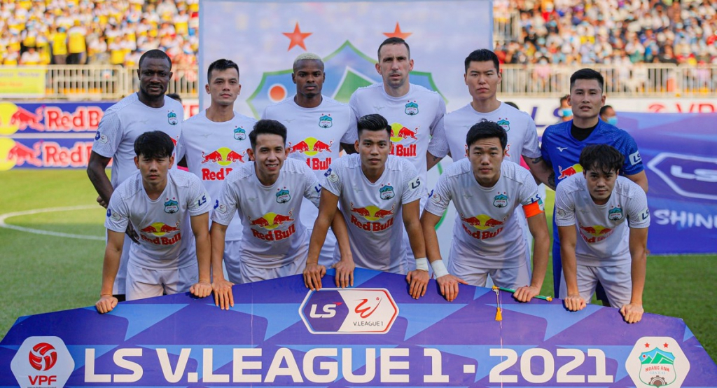 HAGL đứng trước nguy cơ mất 2 trụ cột nếu V.League dời sang 2022