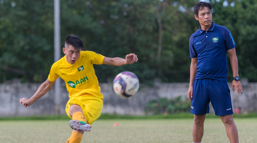 HLV Huy Hoàng thừa nhận quãng nghỉ V.League tốt cho SLNA