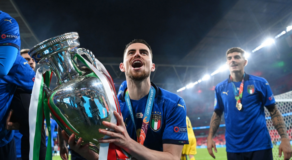 Jorginho sánh ngang Ronaldo, ghi danh lịch sử trong ngày Ý vô địch Euro 2020