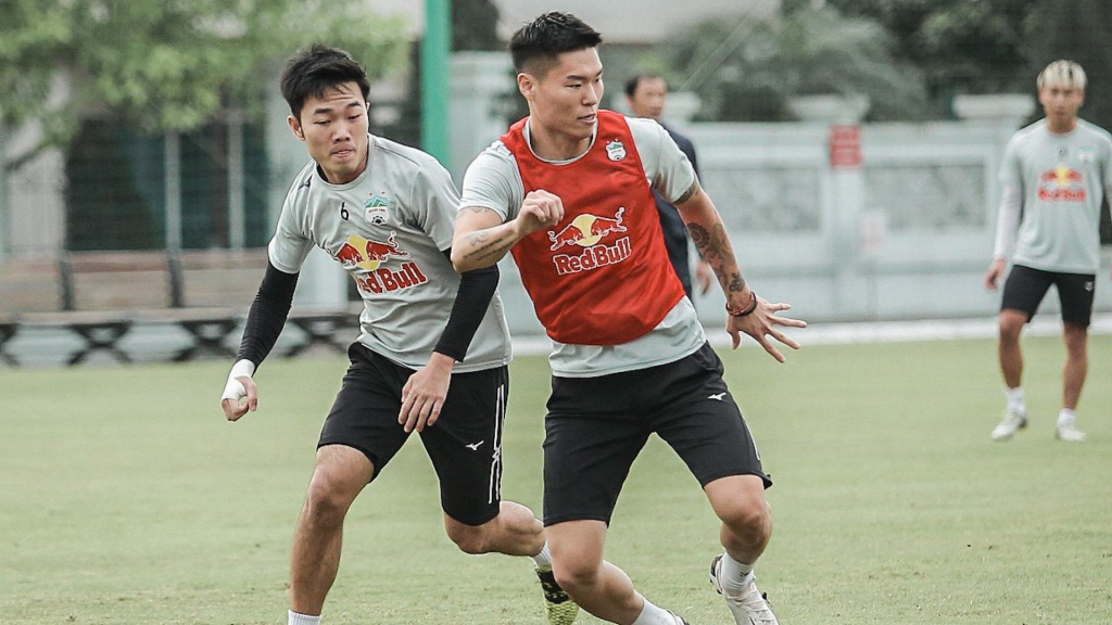 Kim Dong Su quyết tâm cùng HAGL vô địch V.League trước khi nhập ngũ