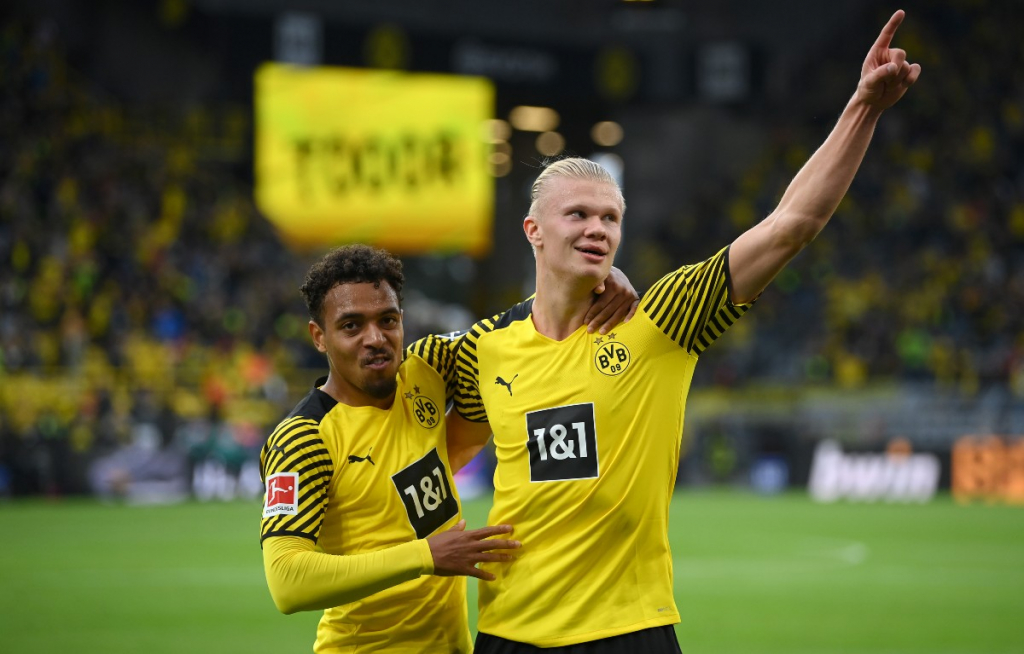 MU, Chelsea chú ý: Erling Haaland “bóng gió” chuyện rời Dortmund