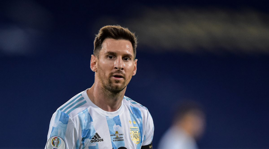 Messi nhận lời thách thức hạng nặng trước chung kết Copa America