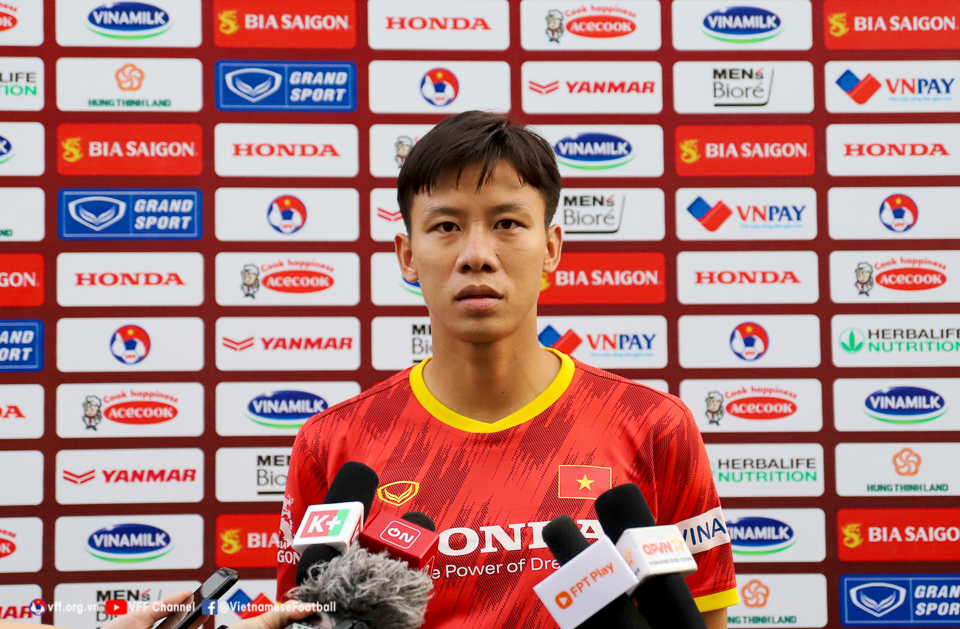 Quế Ngọc Hải tiết lộ cách tuyển thủ Việt Nam xem World Cup