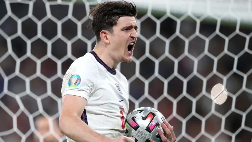 SỐC: Cha của Harry Maguire gặp tai nạn trong cảnh hỗn loạn ở sân Wembley