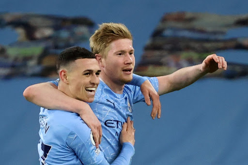 Man City nhận tin không thể vui hơn từ De Bruyne và Foden