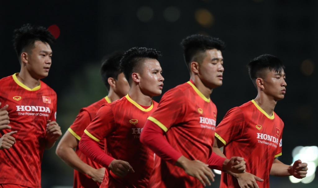 V.League hoãn vô thời hạn, ĐT Việt Nam đứng trước thay đổi quan trọng