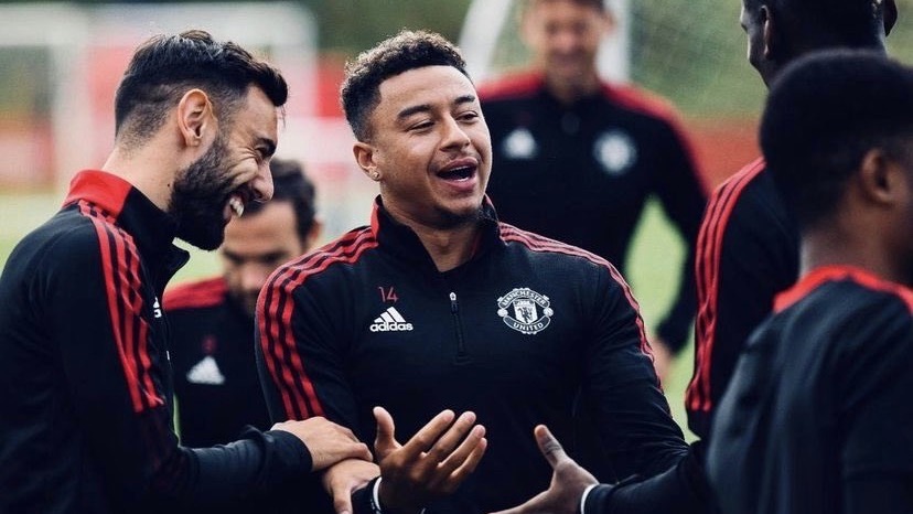 Bruno Fernandes khuyên Lingard nên làm... nghệ sĩ hài