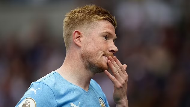 Vận đen tiếp tục đeo bám, De Bruyne bỏ lỡ trận gặp Arsenal