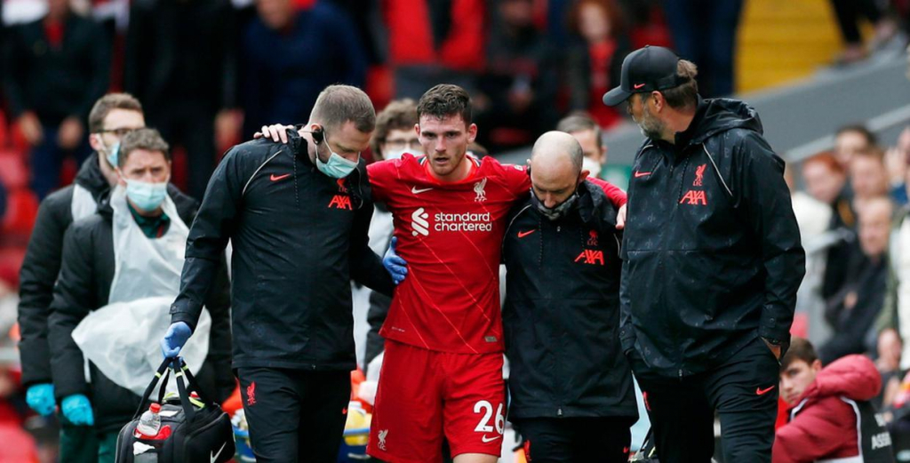 Liverpool nhận tin không vui về Robertson trước ngày khai màn ngoại hạng Anh