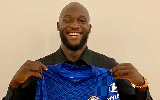 Lukaku mặc số áo lạ mà quen ở Chelsea