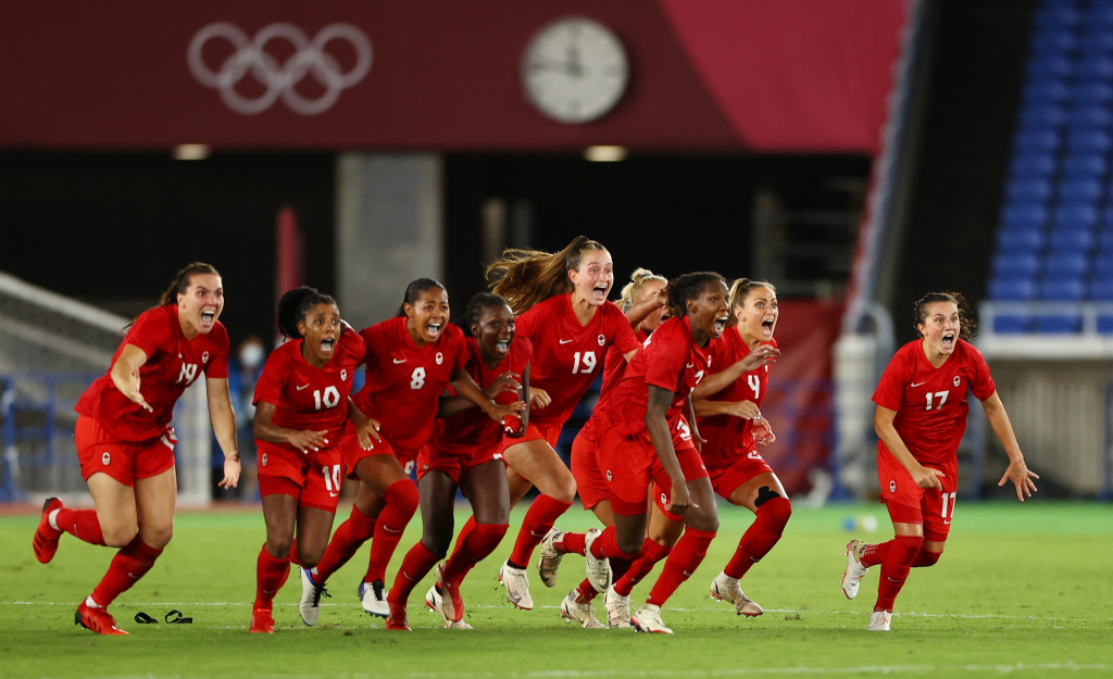 Đánh bại Thuỵ Điển sau loạt đấu súng, Canada giành HCV bóng đá nữ Olympic 2020