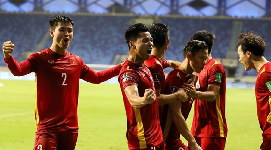 Thấy gì từ chiến thắng 6-0 của ĐT Việt Nam?
