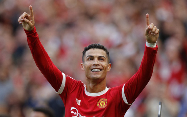 Ronaldo tự nhận là Vua, ấn định ngày thi đấu trở lại cho MU