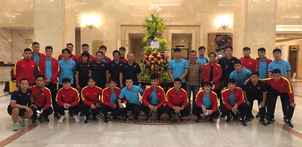 ĐT Việt Nam nhận món quà ý nghĩa từ Chủ tịch nước Nguyễn Xuân Phúc
