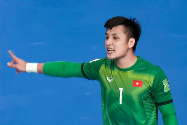 Hồ Văn Ý được vinh danh trên trang chủ của FIFA