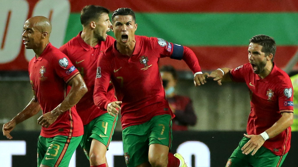 Kết quả bóng đá sáng 2/9: Bồ Đào Nha thắng sát nút nhờ Ronaldo; Pháp bị cầm hòa đáng thất vọng