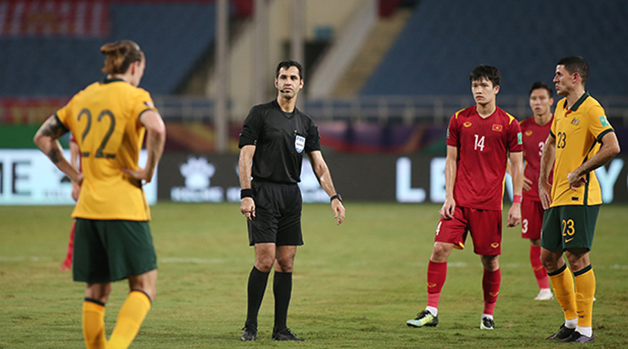 Không có án phạt dành cho trọng tài trận Việt Nam – Australia?