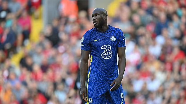 Tuchel đứng ngồi không yên vì chấn thương của Lukaku