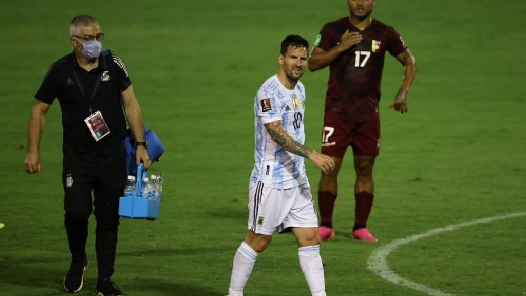 Argentina và PSG nhận tin vui về thể trạng của Messi