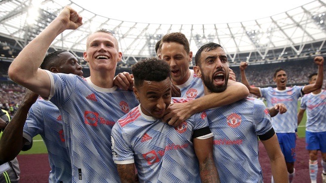 Lingard chuộc lỗi, MU ngược dòng đánh bại West Ham trên sân khách