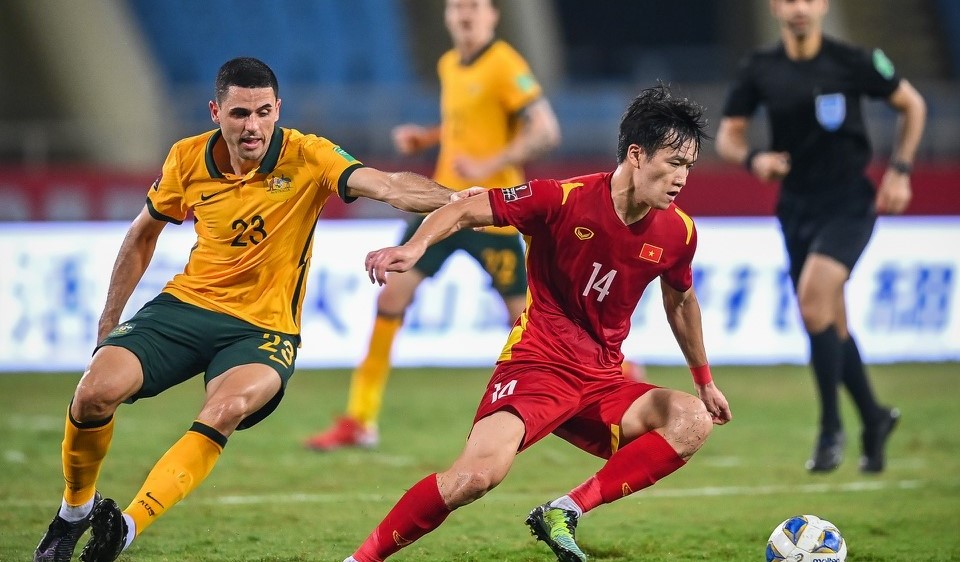 Thắng chật vật ĐT Việt Nam, cầu thủ Australia vẫn nổ tưng bừng