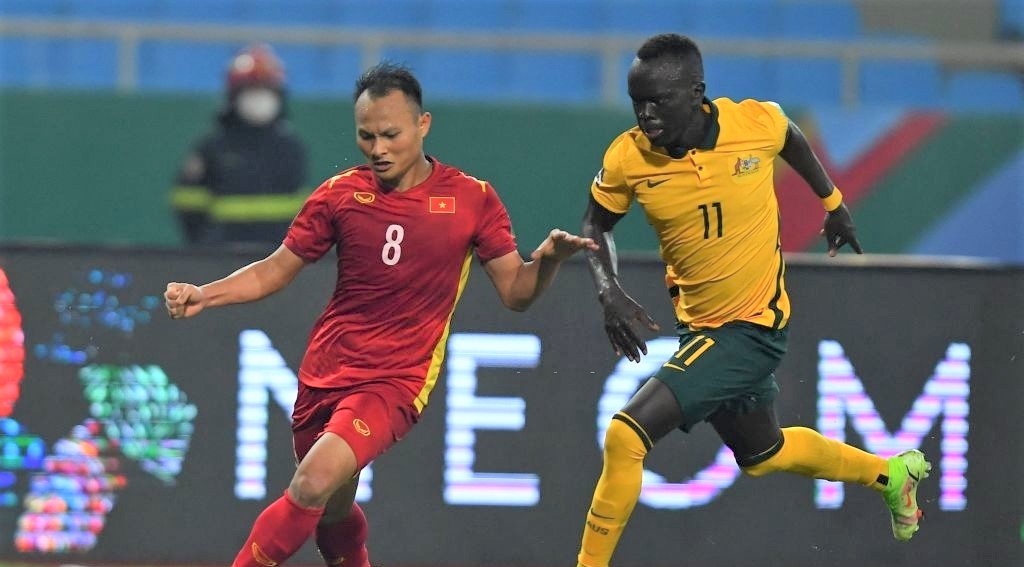 NÓNG: Trọng Hoàng lỡ trận gặp Trung Quốc và Oman vì chấn thương