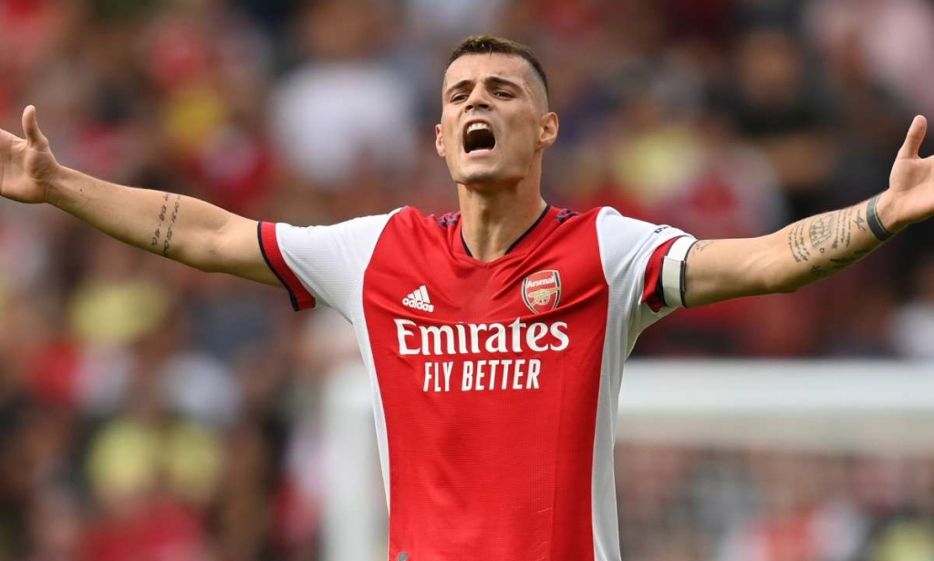 Xhaka lại “báo hại” Arsenal khi tập trung cùng ĐTQG