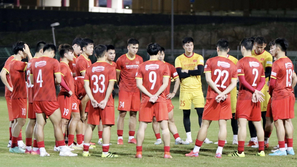 Điểm tin bóng đá tối 12/10: 23h00 Oman vs Việt Nam, Sterling ra điều kiện với Man City