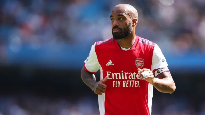 Alexandre Lacazette lọt vào tầm ngắm của 'gã trọc phú' Newcastle