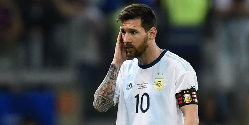 Messi khiến fan Argentina thấp thỏm trước trận gặp Uruguay