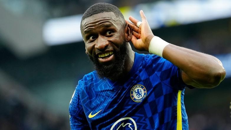 Antonio Rudiger đích thân lên tiếng giữa lúc được Bayern và Real chèo kéo