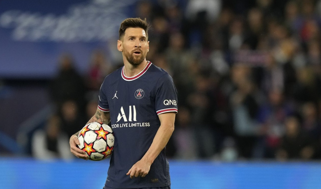 Vận đen vẫn chưa buông tha Messi ở Ligue 1