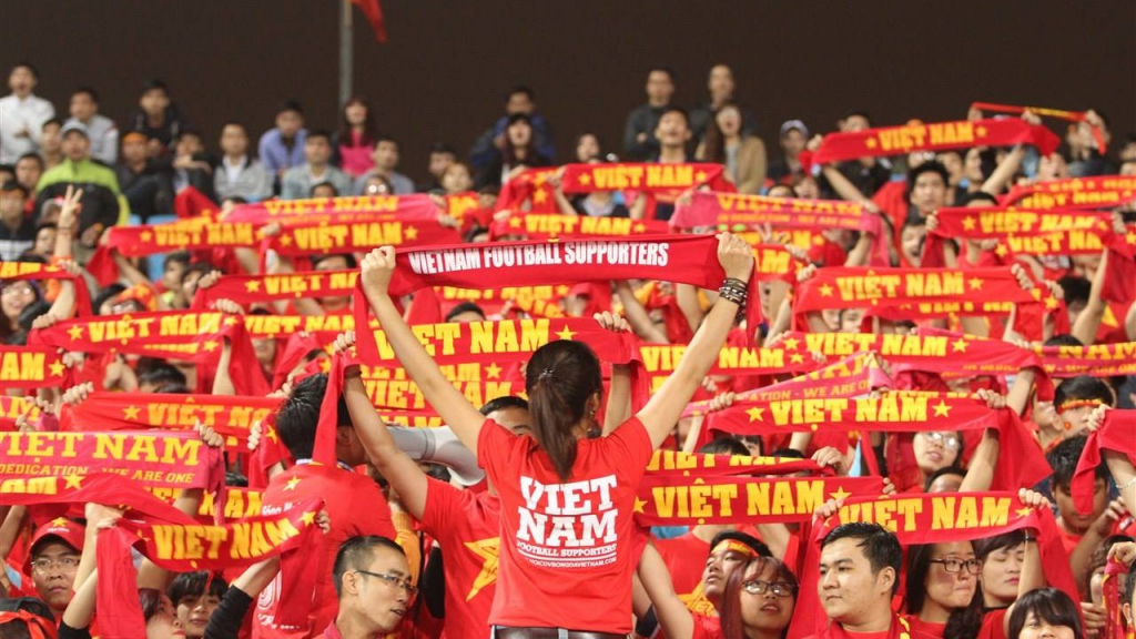 Vé xem ĐT Việt Nam dễ mua, nhưng tạo cơ hội lách luật cho 'phe vé'