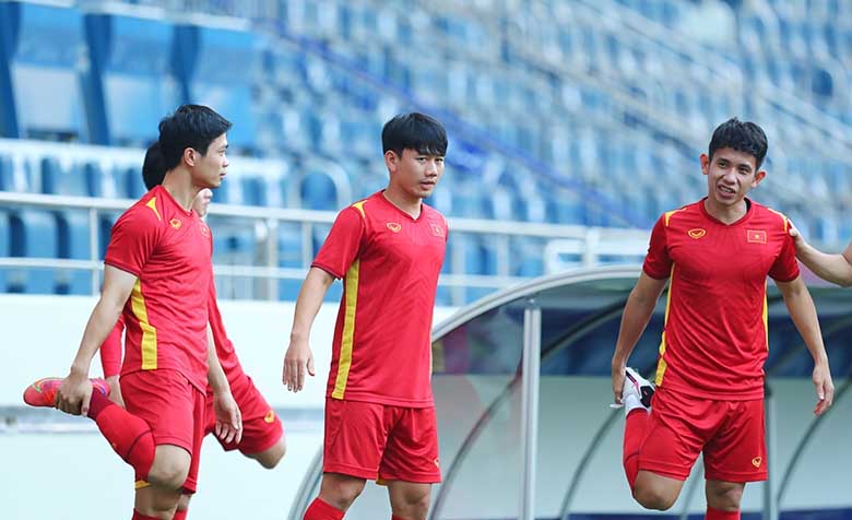 Bật mí 2 cầu thủ của ĐT Việt Nam không được đăng ký ở trận gặp Nhật Bản
