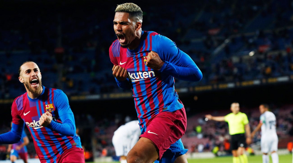 Barca trói chân 2 sao trẻ, nhắm mua 4 ngôi sao ở mùa giải 2022/23