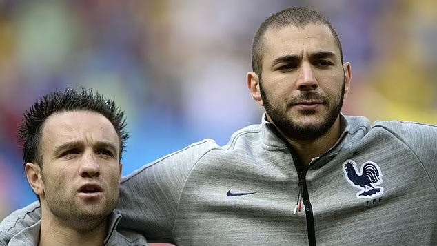 Karim Benzema bị kết án 1 năm tù treo và nộp phạt 75.000 euro