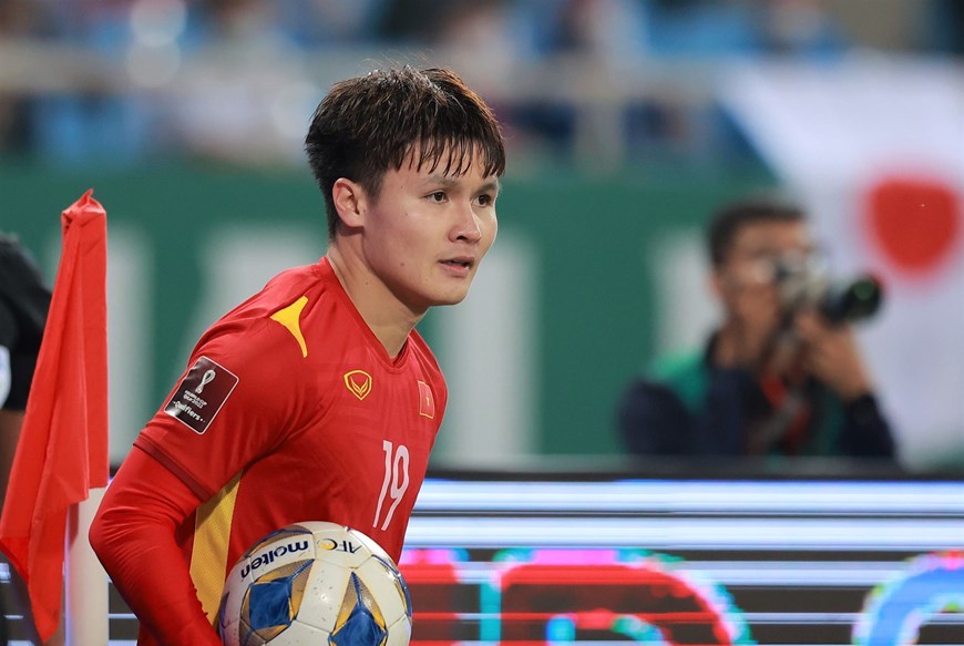 Quang Hải được đội bóng châu Âu chèo kéo, báo Thái Lan mỉa mai