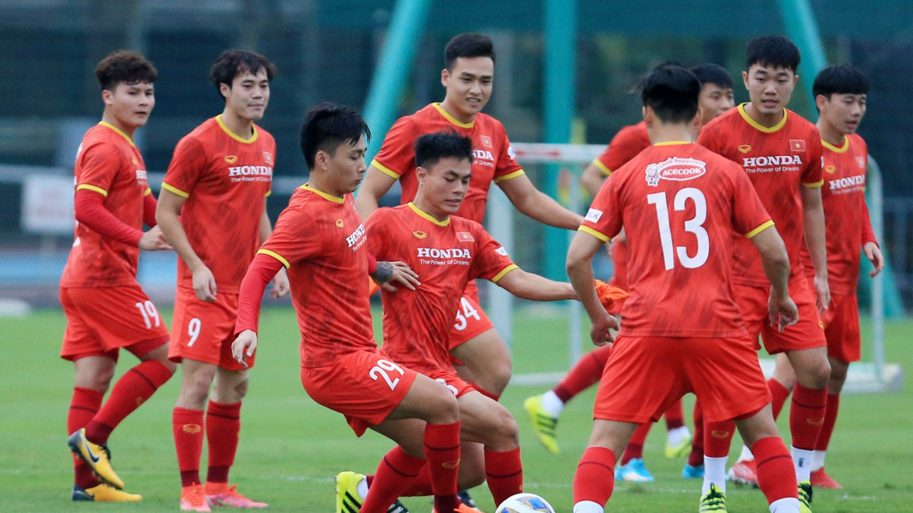 HLV Park Hang Seo đau đầu chọn lọc 14 hậu vệ ĐT Việt Nam