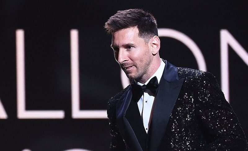Messi gửi tâm thư sau khi nhận Quả bóng Vàng thứ 7 trong sự nghiệp