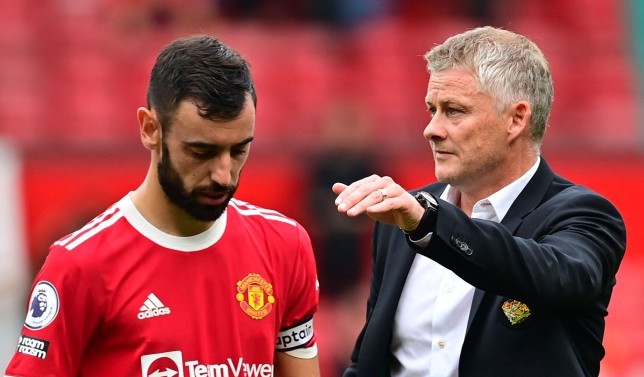 MU lục đục, Bruno Fernandes và dàn sao CLB “bất bình” với Solskjaer