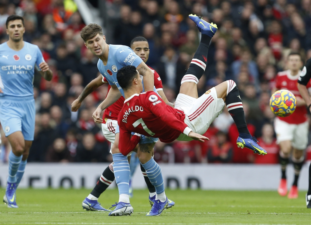 Phòng ngự tệ hại, MU thua trắng Man City ngay tại Old Trafford