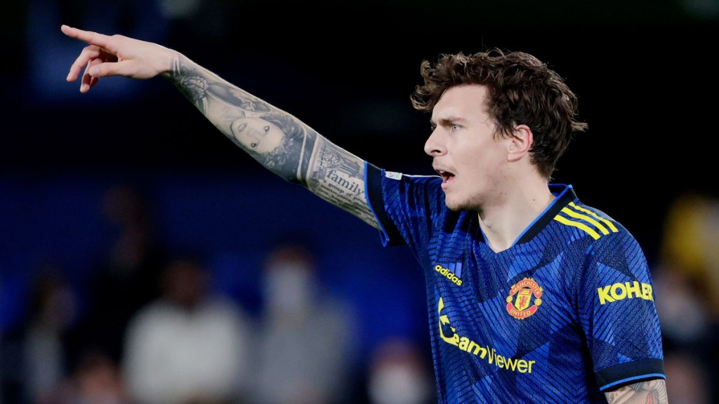 Quên Sancho đi, Lindelof mới là cầu thủ MU ấn tượng nhất trận Villarreal