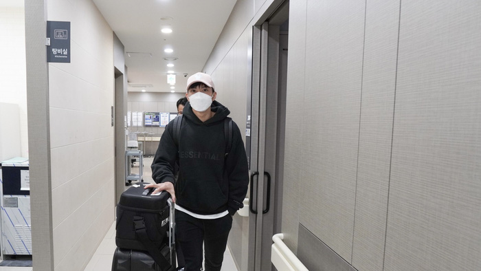 Văn Hậu đã đến Hàn Quốc, tiết lộ thời gian tiến hành phẫu thuật