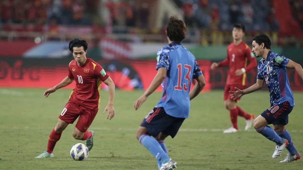 Thi đấu lăn xả, ĐT Việt Nam mất điểm đáng tiếc trước Nhật Bản