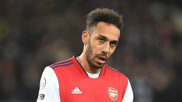 TIẾT LỘ: Đồng đội và nhân viên ở Arsenal bất bình với thói vô kỷ luật của Aubameyang