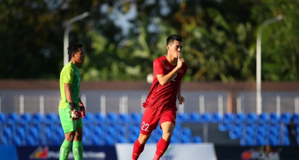 ĐT Việt Nam khiến Lào suốt hơn 20 năm chưa thể ghi nổi 1 bàn