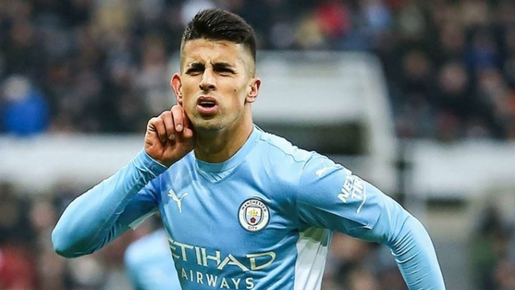 Cancelo: Chẳng cần số liệu thống kê hào nhoáng để trở thành người giỏi nhất!