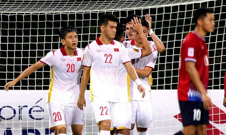 Thắng Lào cách biệt, ĐT Việt Nam khởi đầu suôn sẻ tại AFF Cup 2020