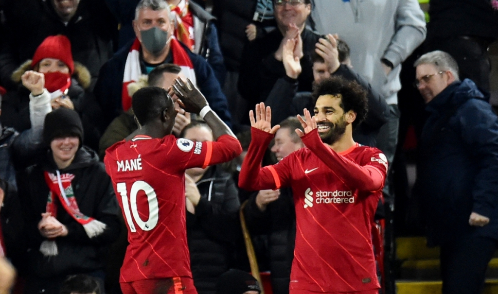 Thắng Newcastle, Liverpool và Salah cùng tạo ra cột mốc vô tiền khoáng hậu