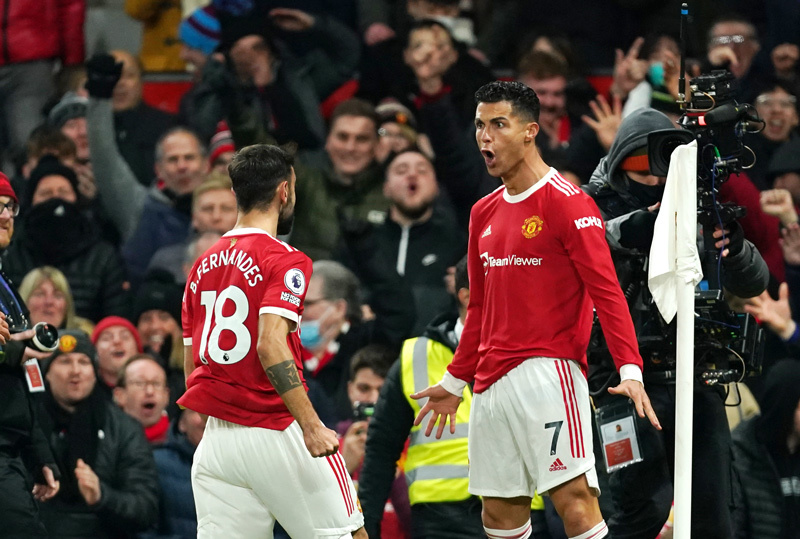 Kết quả bóng đá sáng 3/12: MU hạ gục Arsenal, Tottenham nhẹ nhàng giành 3 điểm